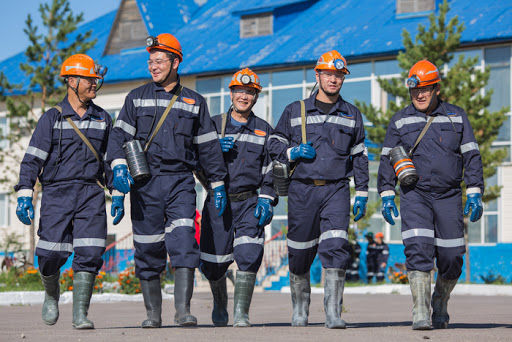 О повышении заработной платы и единовременной выплате работникам компаний Группы «Казахмыс»