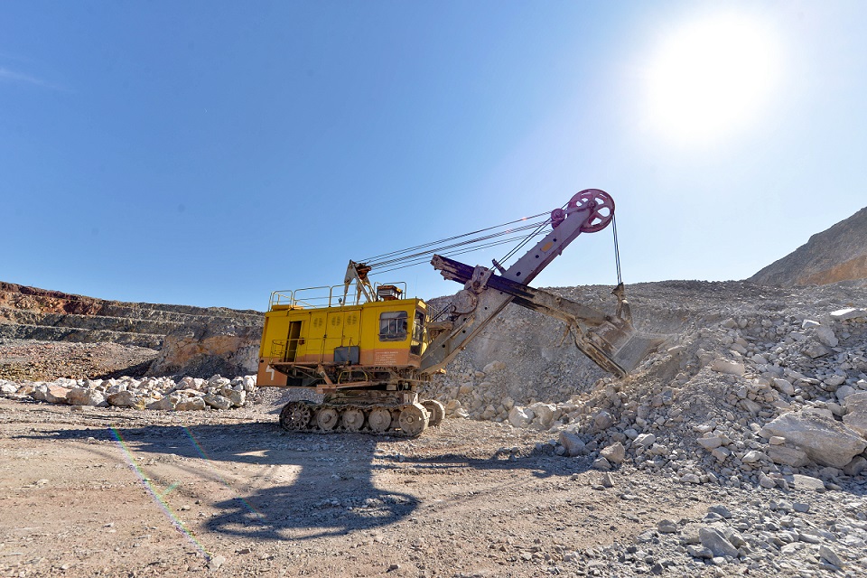 100-миллионную тонну известняка добыли горняки АО «Алюминий Казахстана»