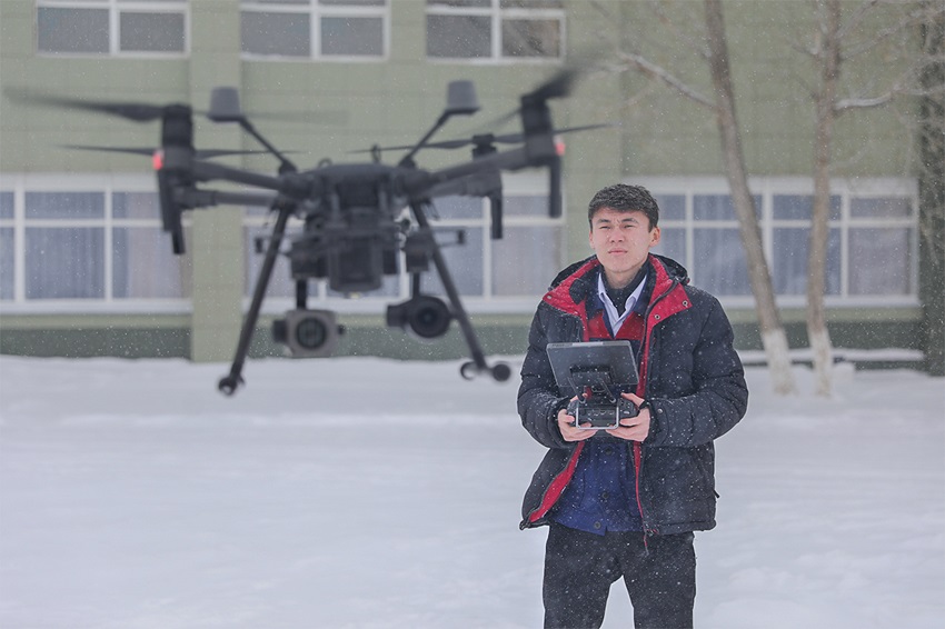 «Казхром» закупил дроны для хромтауских студентов