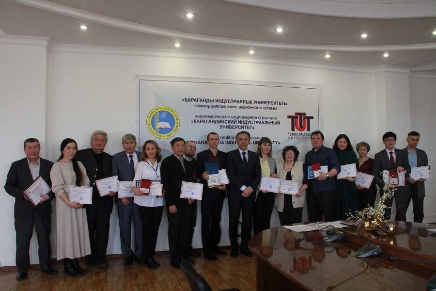 Передовики науки