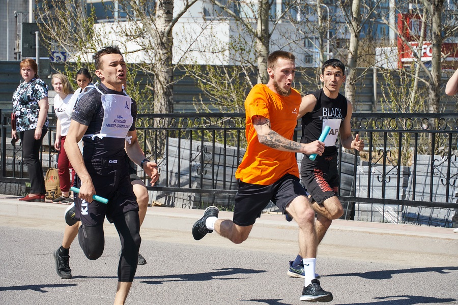 Первое место заняла команда АО «АрселорМиттал Темиртау» среди производственных коллективов в легкоатлетической эстафете