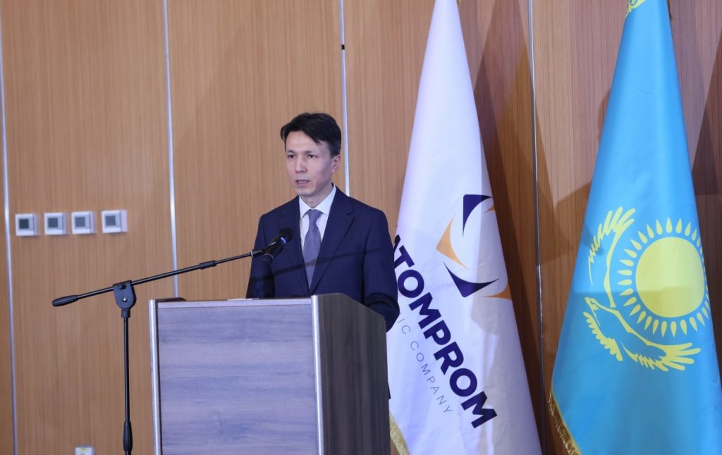 Казатомпром поддержал пострадавших от паводков казахстанцев
